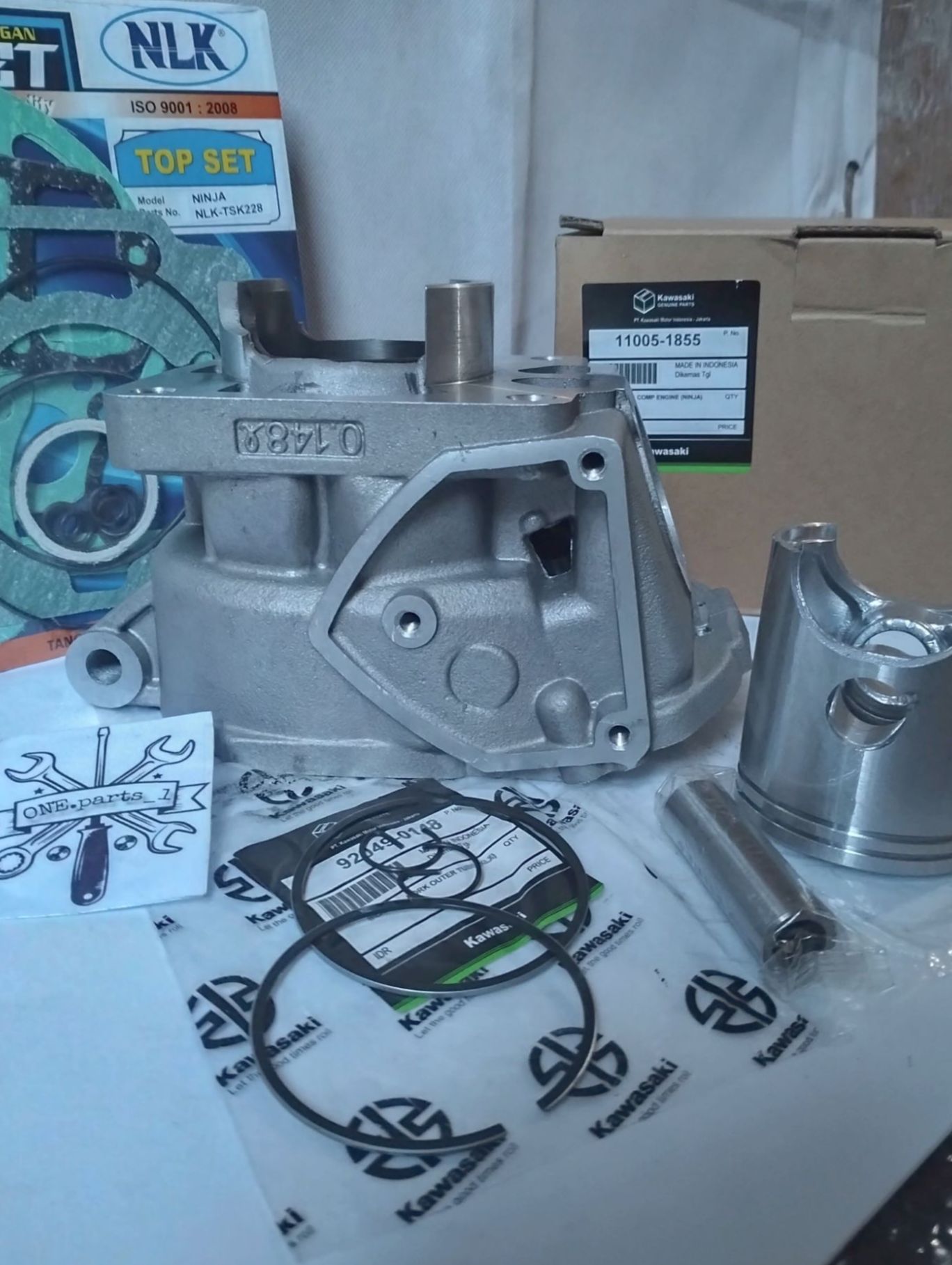 BLOK SEHER/ CYLINDER KOMPLIT KAWASAKI NINJA R/NINJA SS/NINJA RR NINJA SUPER KIPS Harga 1,505,000 rupiah*Gratis Ongkir