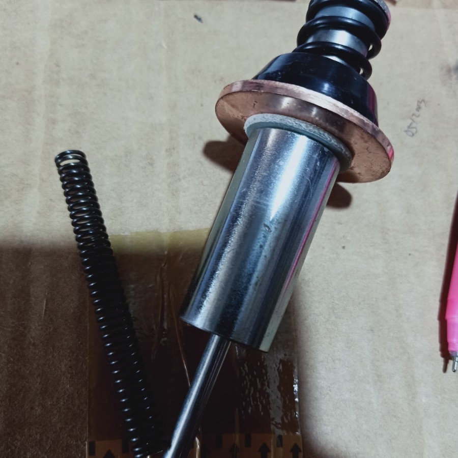 plunger piston plunger tonjokan switch starter toyota dyna rino ryno 115et 14b 130ht 5250002 Harga 42,900 rupiah*Gratis Ongkir