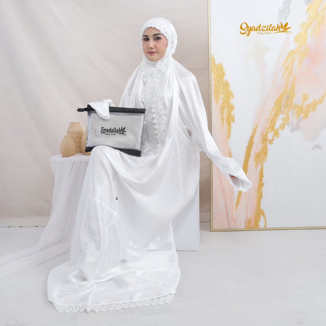 SYADZILAH - Mukena Terusan Dewasa Mewah Sutra Silk Arrmanyy Jaguard Harga  176,000 rupiah*Gratis Ongkir