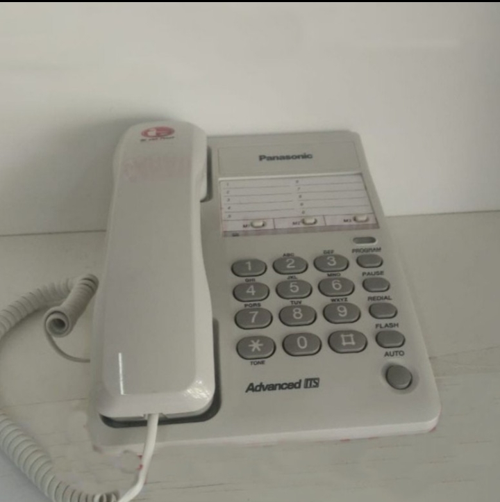 PESAWAT TELEPON RUMAH INDIHOME PANASONIC KX-T2371 SECOND Harga 70,000 rupiah*Gratis Ongkir