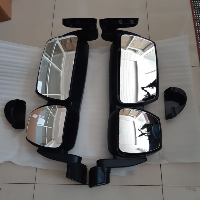 Spion Truk Hino Fuso Giga Modifikasi Warna Hitam Pekat Kanan Kiri Auman Harga 1,250,000 rupiah*Gratis Ongkir