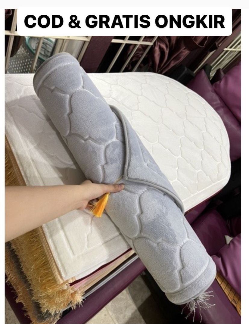 Sajadah Tebal Turki Kubah Polos Warna Bahan Empuk dan Lembut Dilapisi Busa Serat Anti Slip Bisa Bayarβ¦