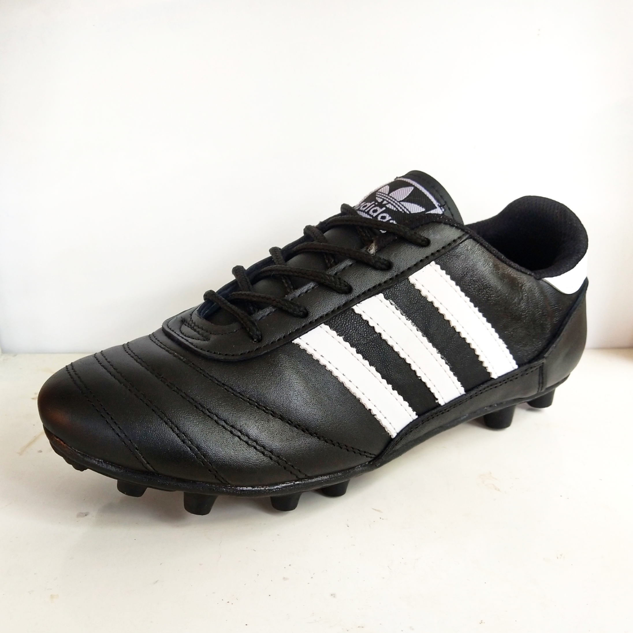 Sepatu bola kulit Asli (sol jahitan 