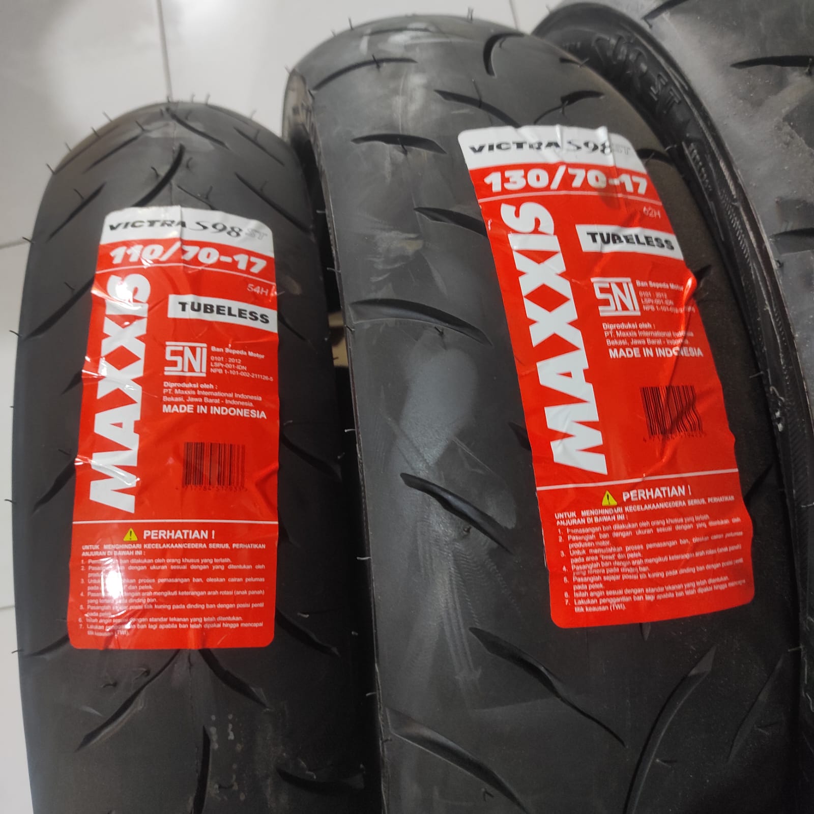 Ban Set Supermoto Maxxis Victra S98 130/70-17 110/70-17 Harga 1,163,000 rupiah*Gratis Ongkir