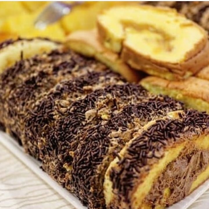 BOLU MERANTI MOKA TOPING COKLAT BOLU