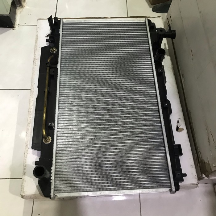 Radiator TOYOTA RAV 4 MATIC Harga 1,495,000 rupiah*Gratis Ongkir