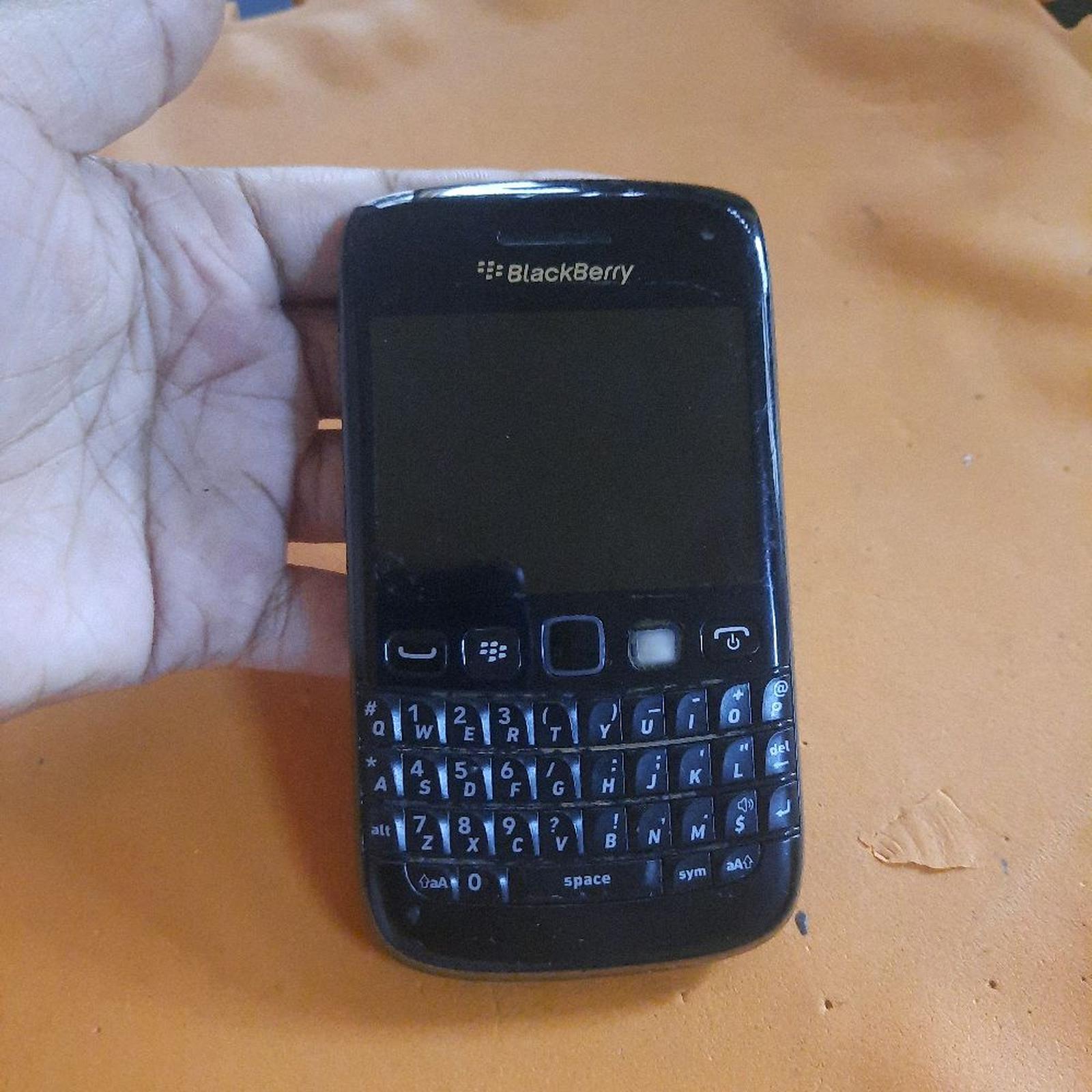 Normal HP BlackBerry Bold 9790 is for SMS and phone only Giá 500,000 Đồng*Miễn phí vận chuyển
