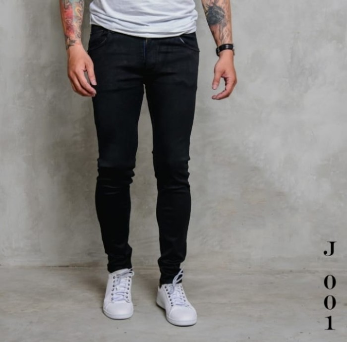 Celana Jeans Skinny Pull \u0026 Bear Pria 