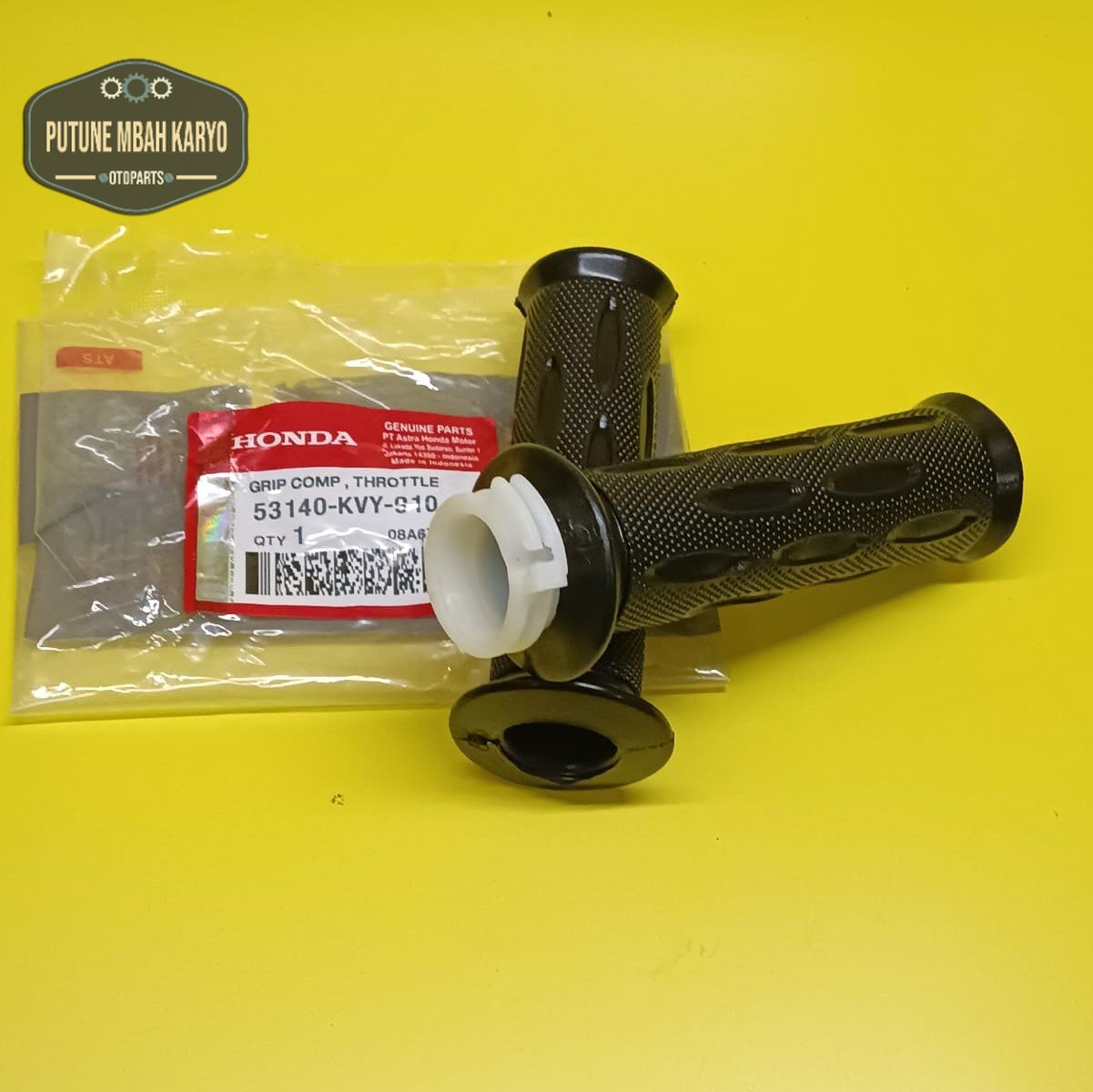 Handgrip Handfat Karet Stang Hand Grip Assy Honda BeAT Karbu Scoopy Spacy Karbu KVY Harga 22,532 rupiah*Gratis Ongkir