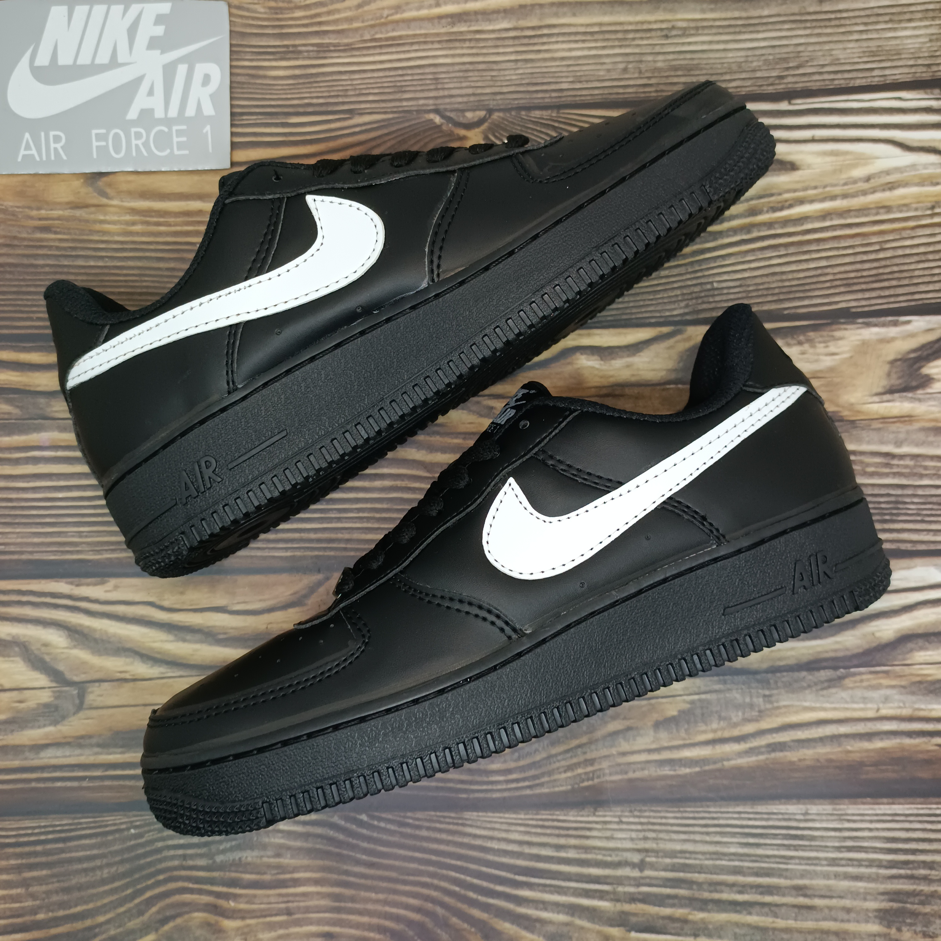 nike air force 1 hitam