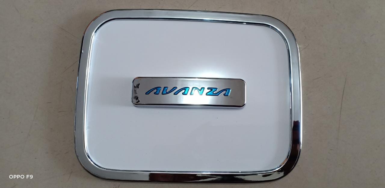 CE2-Z22NBR - TOYOTA AVANZA NEW TANK COVER HYBRID AVANZA LAMA PUTIH LOGO BIRU TANK COVER AVANZA TUTUP TANGKI AVANZA TANK COVER TOYOTA AVANZA VVTI / NEW AVANZA TUTUP COVER AVANZA HYBRID PUTIH LOGO BIRU TANK COVER TOYOTA AVANZA LAMA MODEL HYBRID Harga 57,500 rupiah*Gratis Ongkir