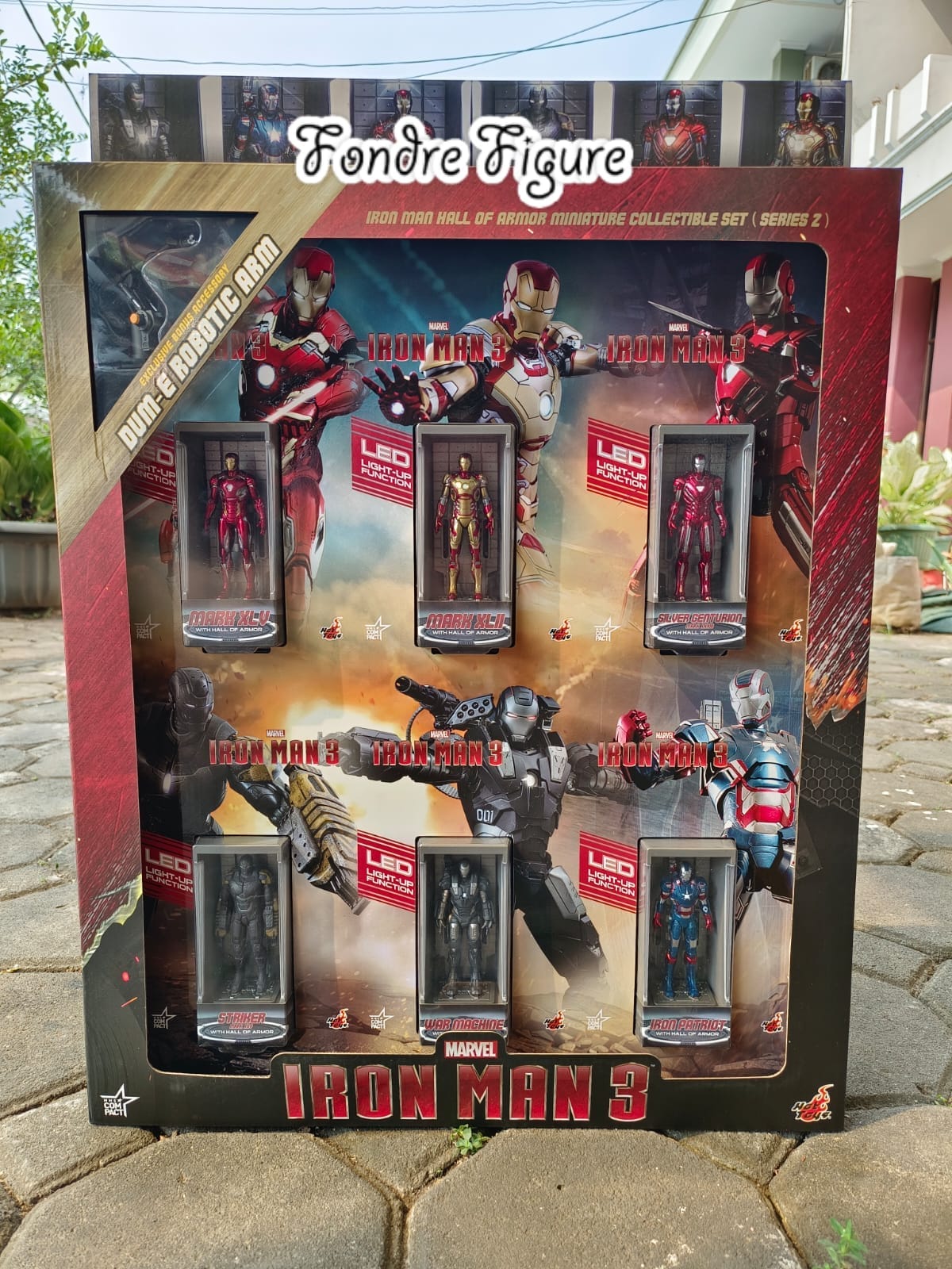 ORIGINAL HOT TOYS IRON MAN HALL OF ARMOR SERIES HT MMSC14-20