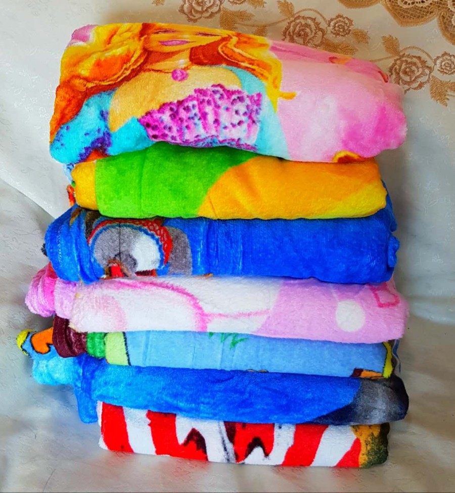 Soft Soft kids adult character print blanket Harga 27,750 rupiah*Gratis Ongkir
