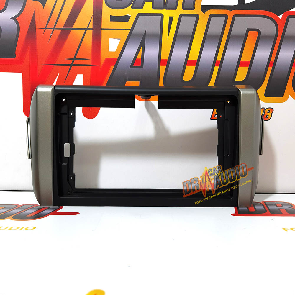 Frame Head Unit 9 Inch Toyota Innova Reborn Harga 165,000 rupiah*Gratis Ongkir