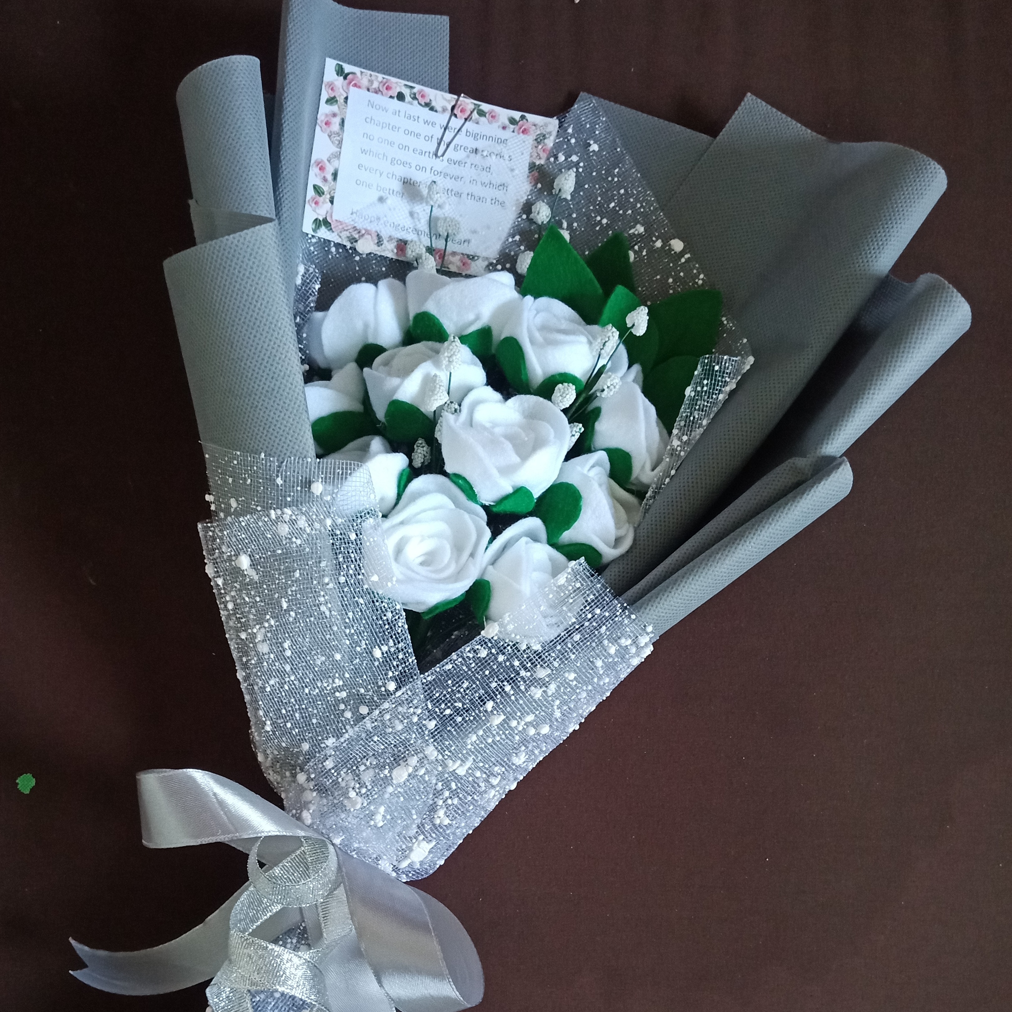 BUKET BUNGA MAWAR FLANEL / BUKET WISUDA / BUKET TUNANGAN / BUKET HARI IBU/ BUKET VALENTINE / BUKET HAR…