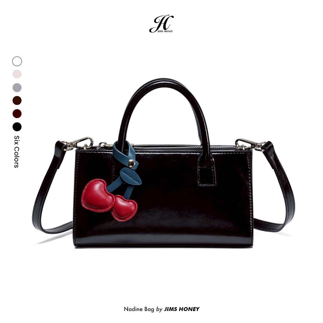 JIMS HONEY - Tas Selempang Sling Bag Hand Bag Shoulder Wanita - Nadien Bag with Charm Harga 155,000 rupiah*Gratis Ongkir
