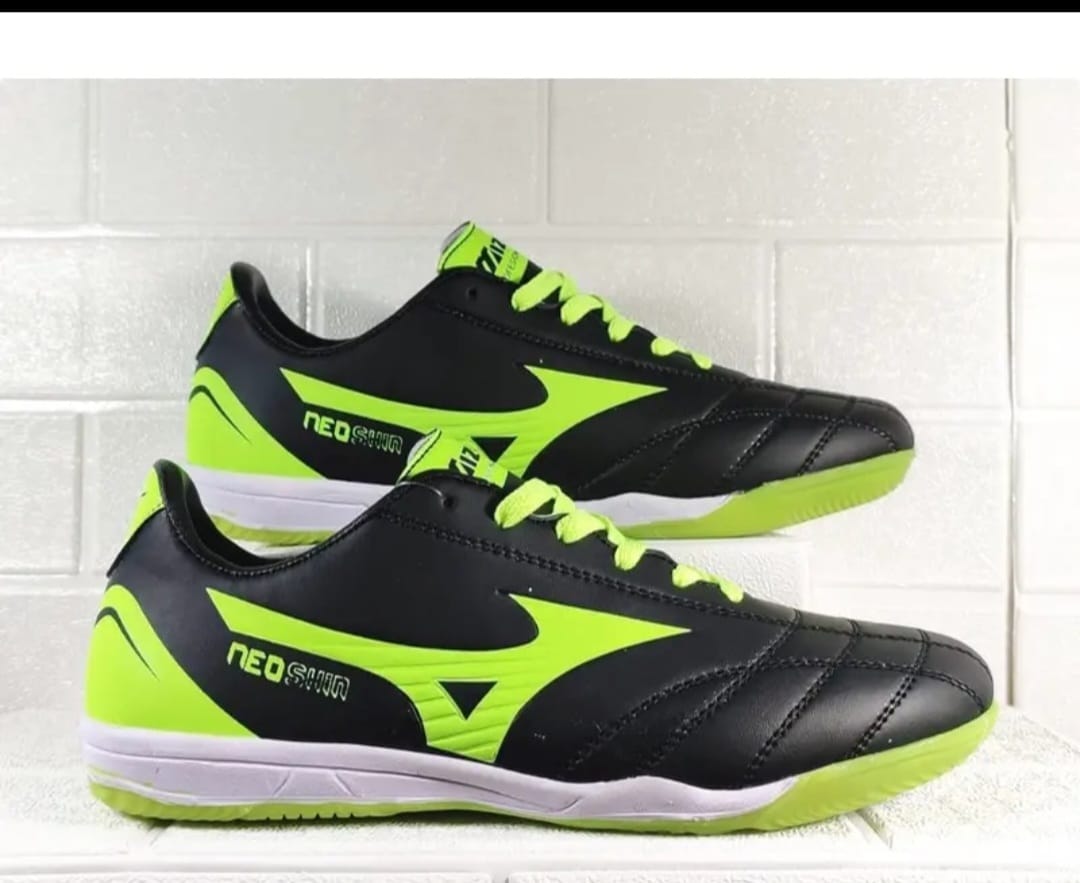 Mizuno 2024 futsal hijau