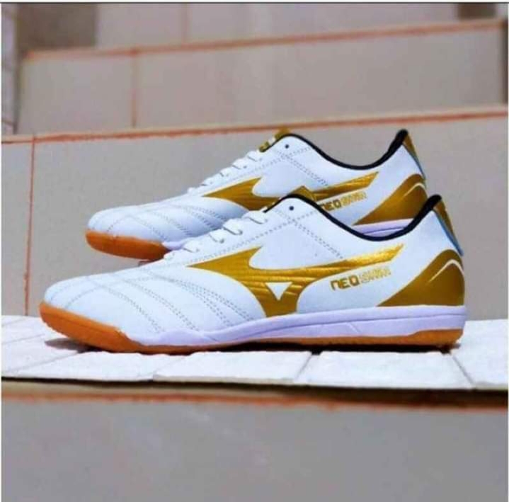 Sepatu futsal shop mizuno basara 103