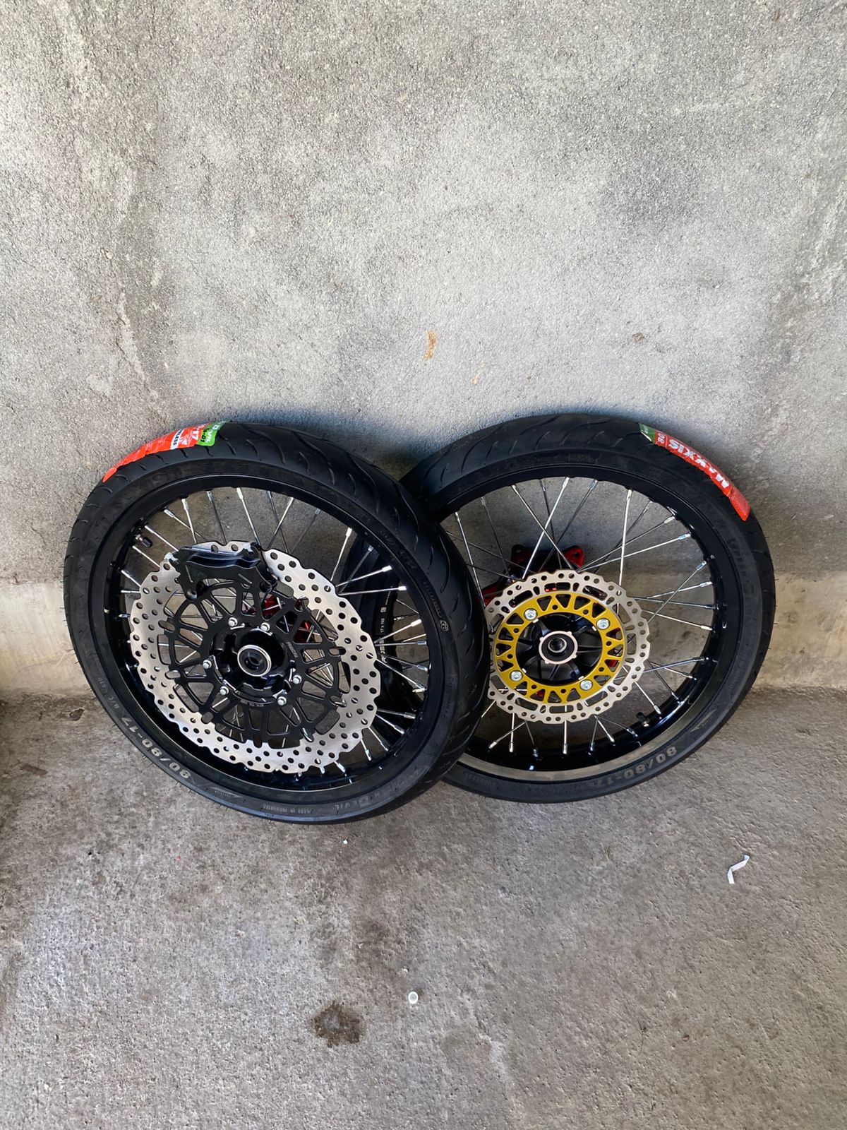 New Crf Semi Worm Wheelset Maxxis Tires Ring 17 Surex Honda Crf Wheels Size 160 Average Harga  2,700,000 Ringgit*Penghantaran Percuma