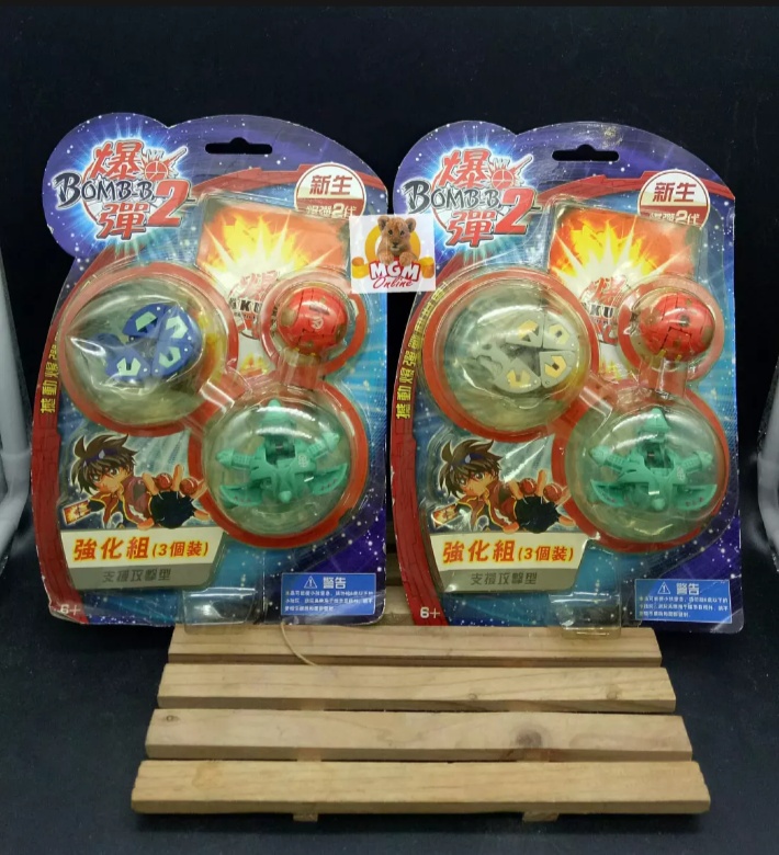 Ona va ogil jinsiy aloqa onlayn Qiz oldinga egildi, kokraklari korindi.