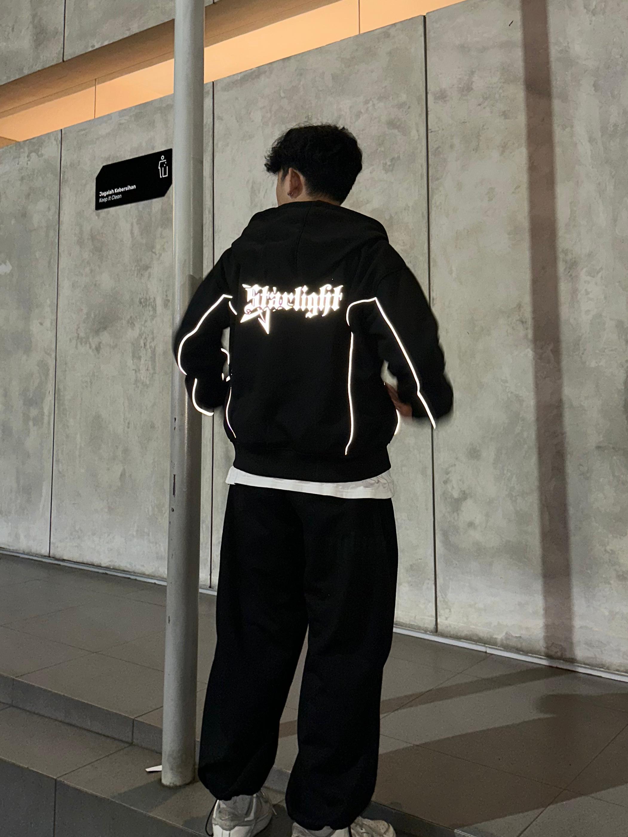 OFFLINE APPAREL Hoodie Boxy Double Zipper Starlight / Sablon Reflektif Harga 180,000 rupiah*Gratis Ongkir