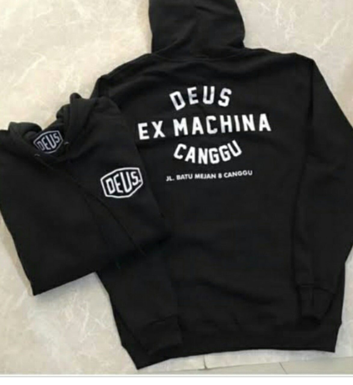 sweater hoodie distro pria deus ex machina terbaru 2021 L XL Free