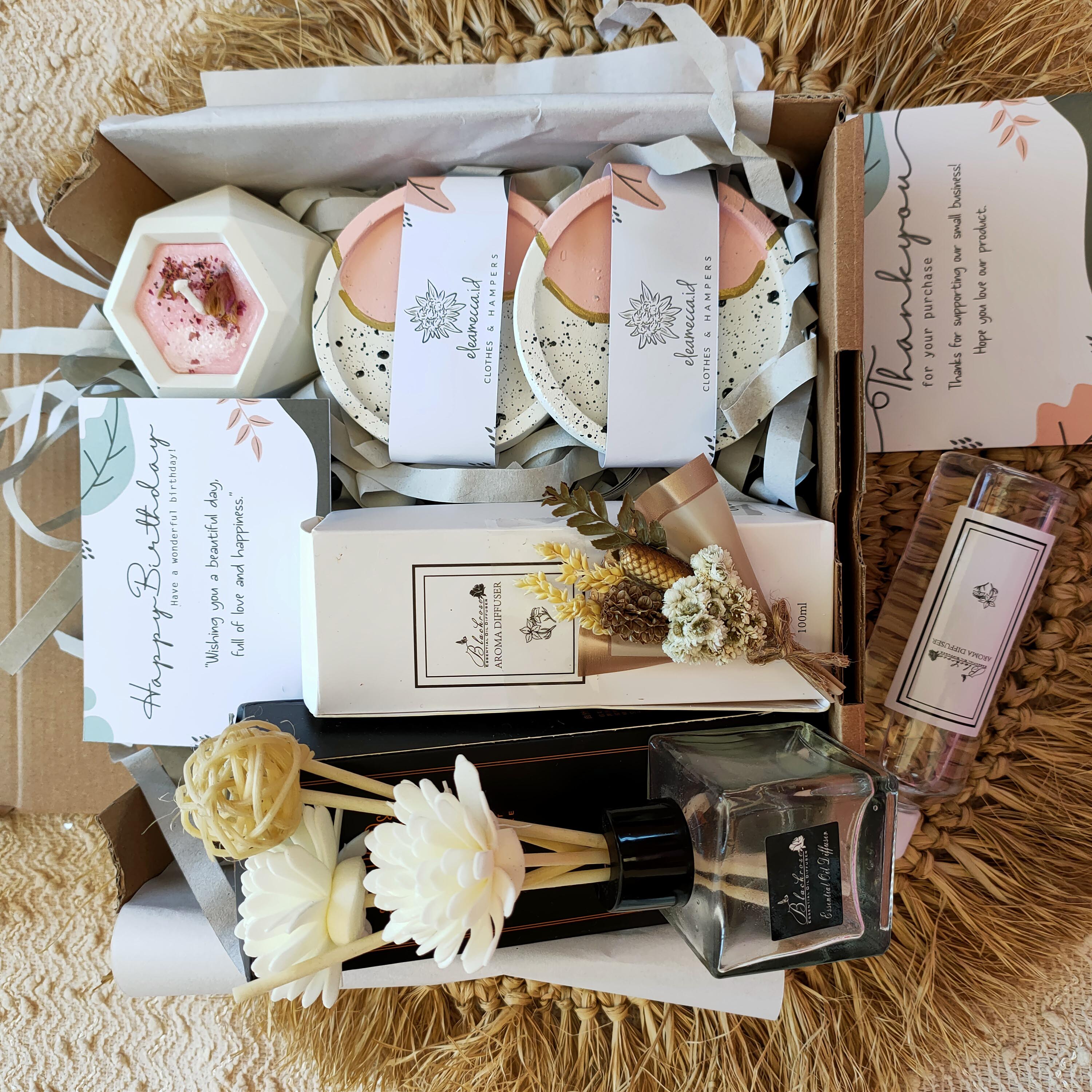 Hampers Reed Diffuser & Scented Candle Pink Edition Part 1 / Hadiah ulang tahun