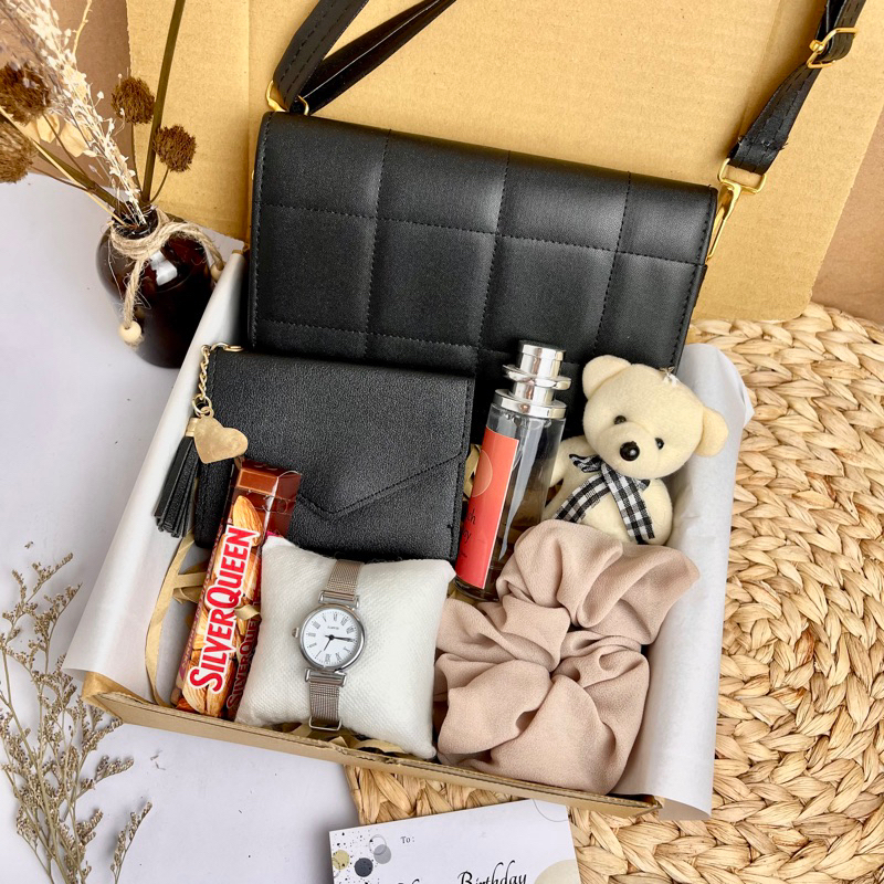 hadiah Hampers for Girls / hadiah for Girls Birthday / wisuda pernikahan Anniversary Valentine Idul Fitri