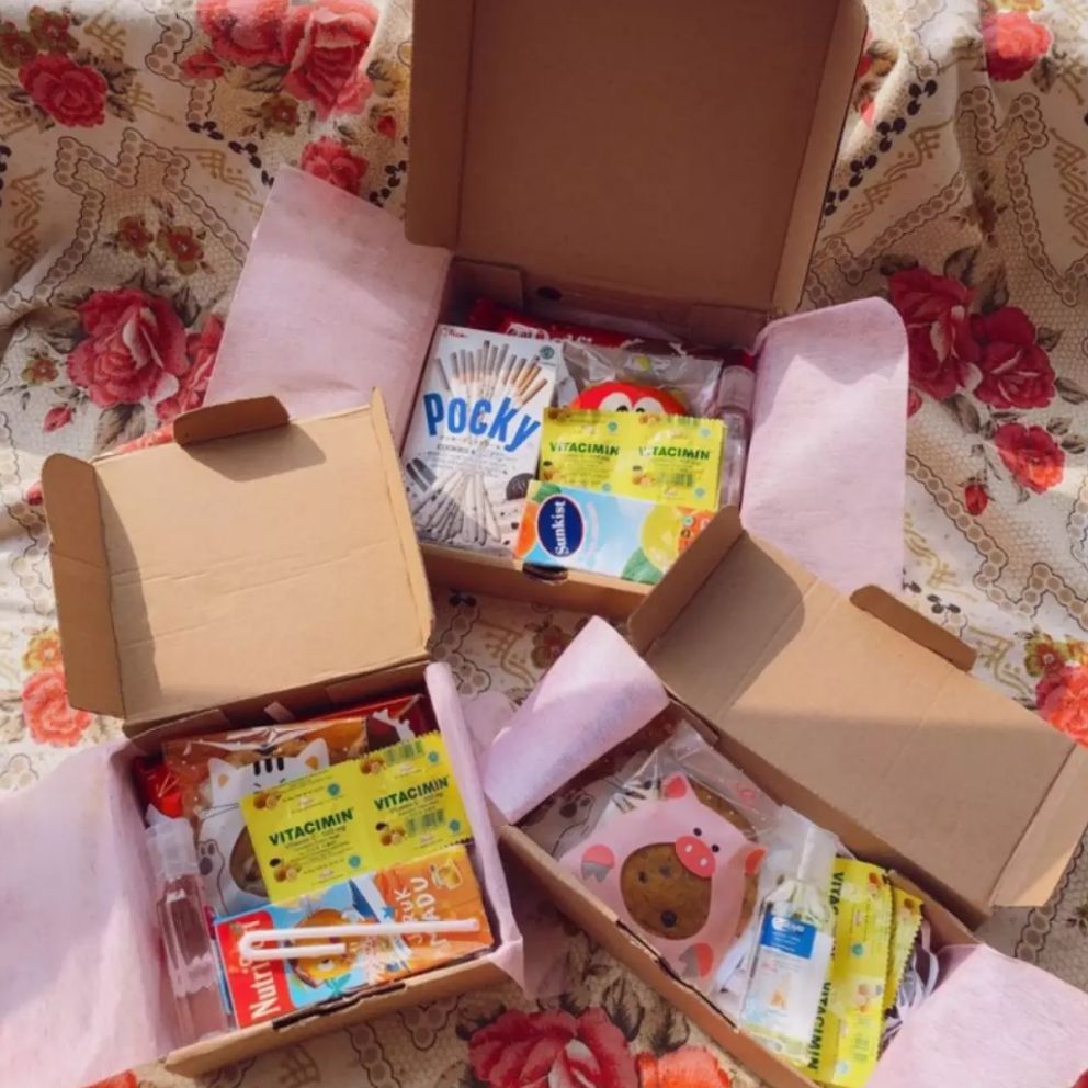 Hadiah Buket snack/wisuda/hadiah ultah/hadiah box/hadiah sultan/hadiah kekinian