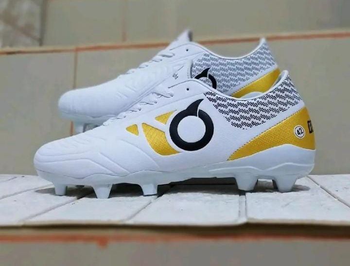 Jual Sepatu Bola Nike Total 90 2002 Terbaru Online dengan Harga