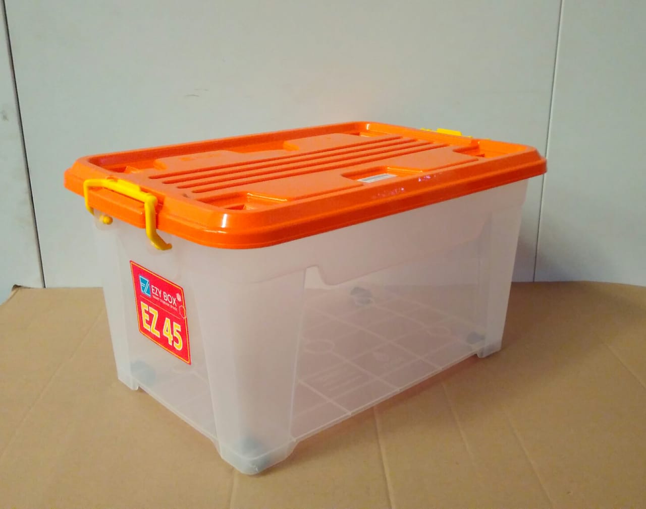 Jual Freezer box TCL 100 liter chest freezer lemari es kulkas beku TCF-100Y  - Kota Surakarta - Sigma Solo