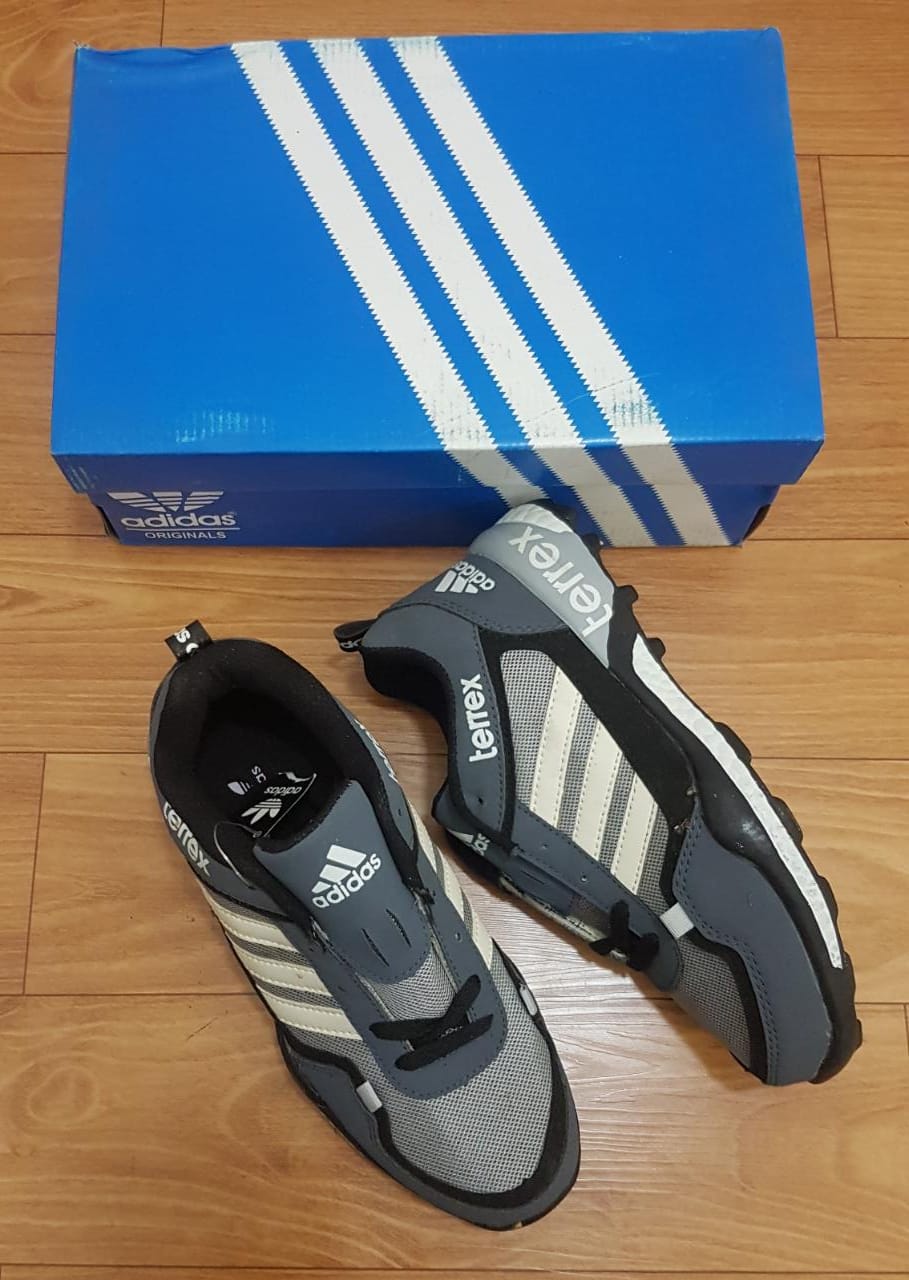 Jual Adidas Lv Model & Desain Terbaru - Harga Oktober 2023