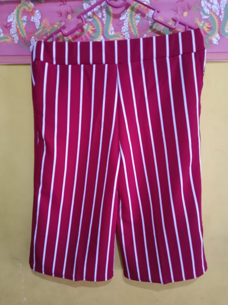 Warcloting Celana Kulot Pendek Salur Jumbo Murah Celana Harian Pendek Wanita Jumbo Celana Santai Murah Pendek 7 8 Celana Kulot 3 4 Warna Serta Motif Random Lazada Indonesia